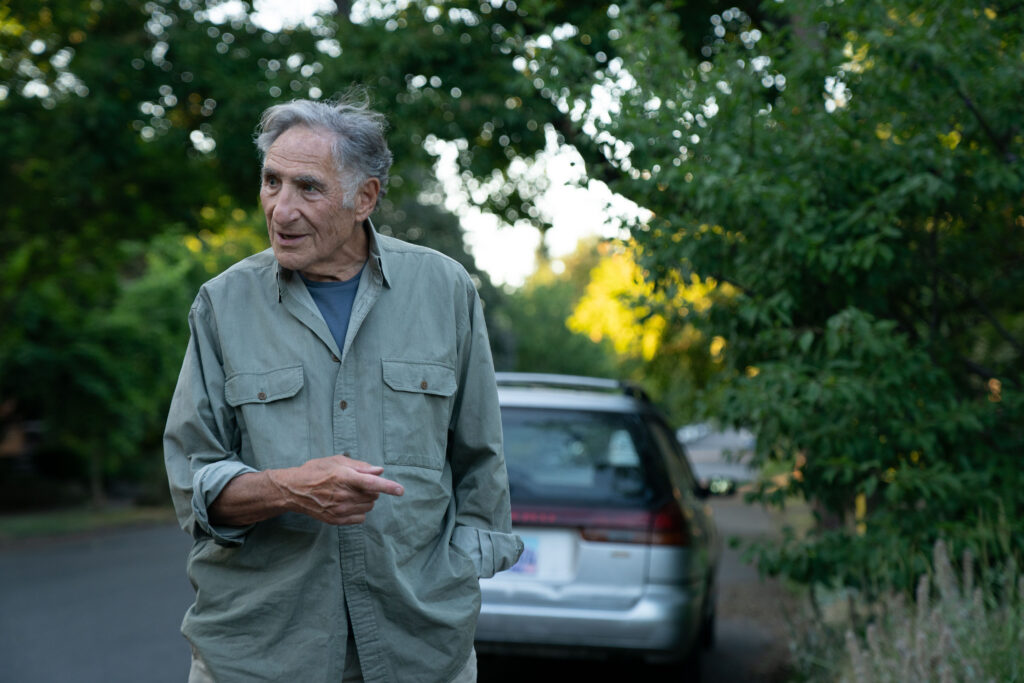 Judd Hirsch in "Showing Up." Photo courtesy of A24.